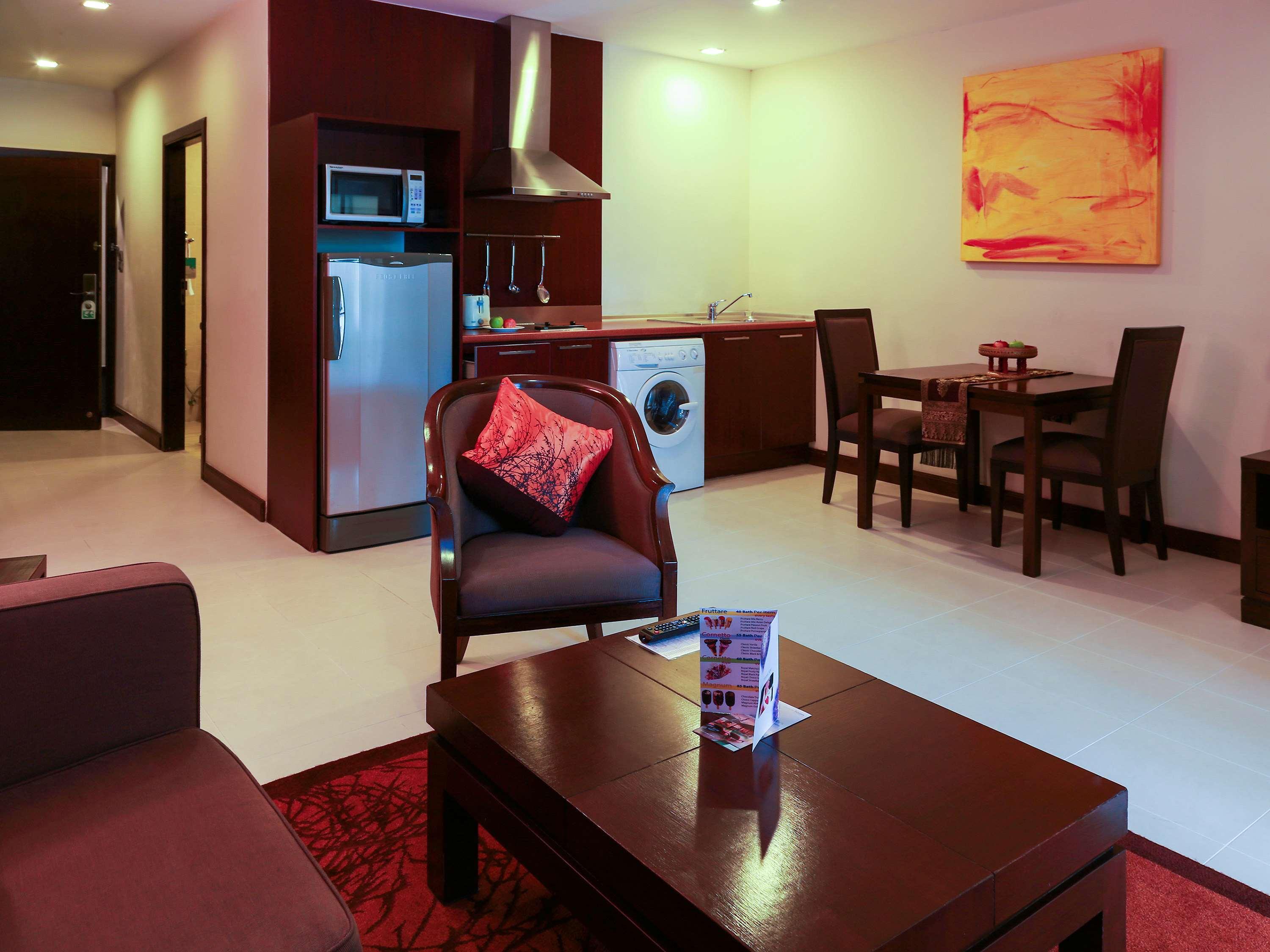 Grand Mercure Bangkok Asoke Residence מראה חיצוני תמונה